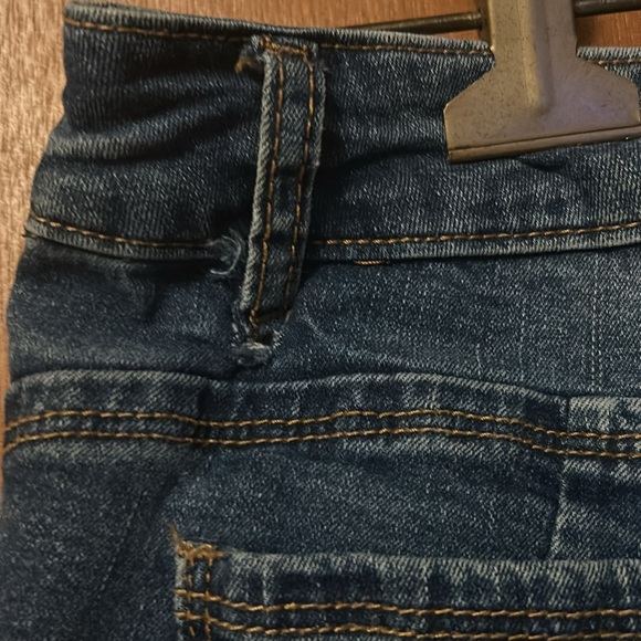 Blue notes Curvy/Skinny Belt loop was like that when purchased can be fixed - Picture 4 of 7